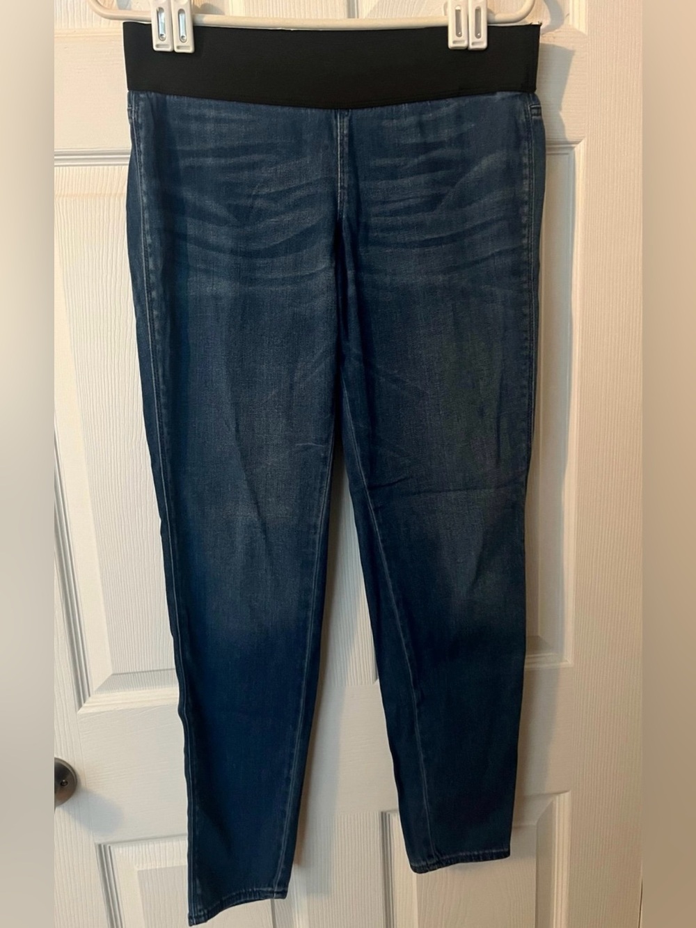 Jessica Simpson Medium Blue Wash Stretch Waist Band Maternity Jeans Sz 30